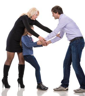 father and mother battling over their child as an illustration of a PC 278.5 case.