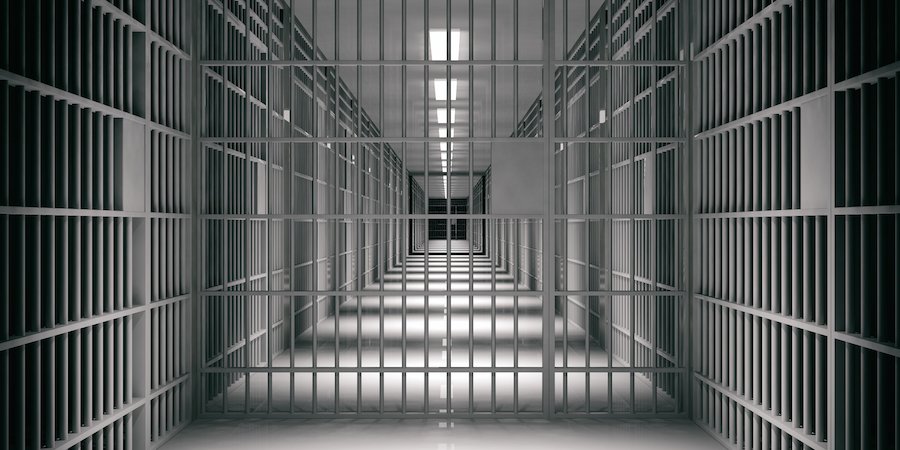 pasillo de celda de prisión