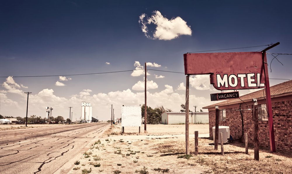 A motel by the side of rural highway.